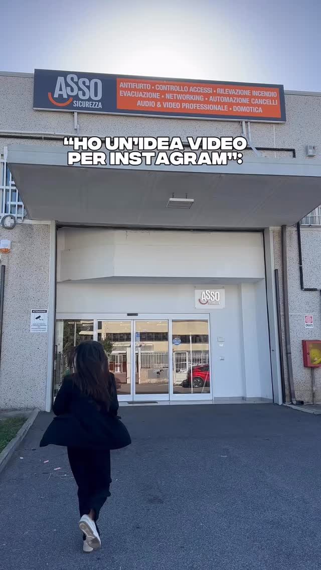 Instagram post from assosicurezza. This post is in position 4.