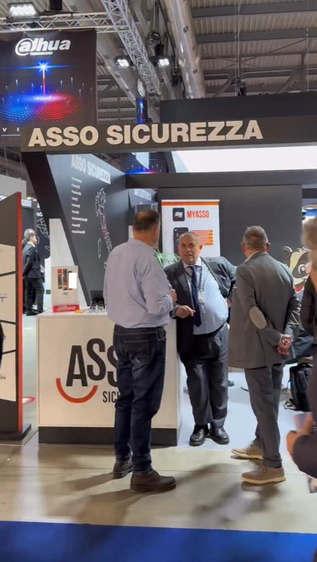 Instagram post from assosicurezza. This post is in position 3.